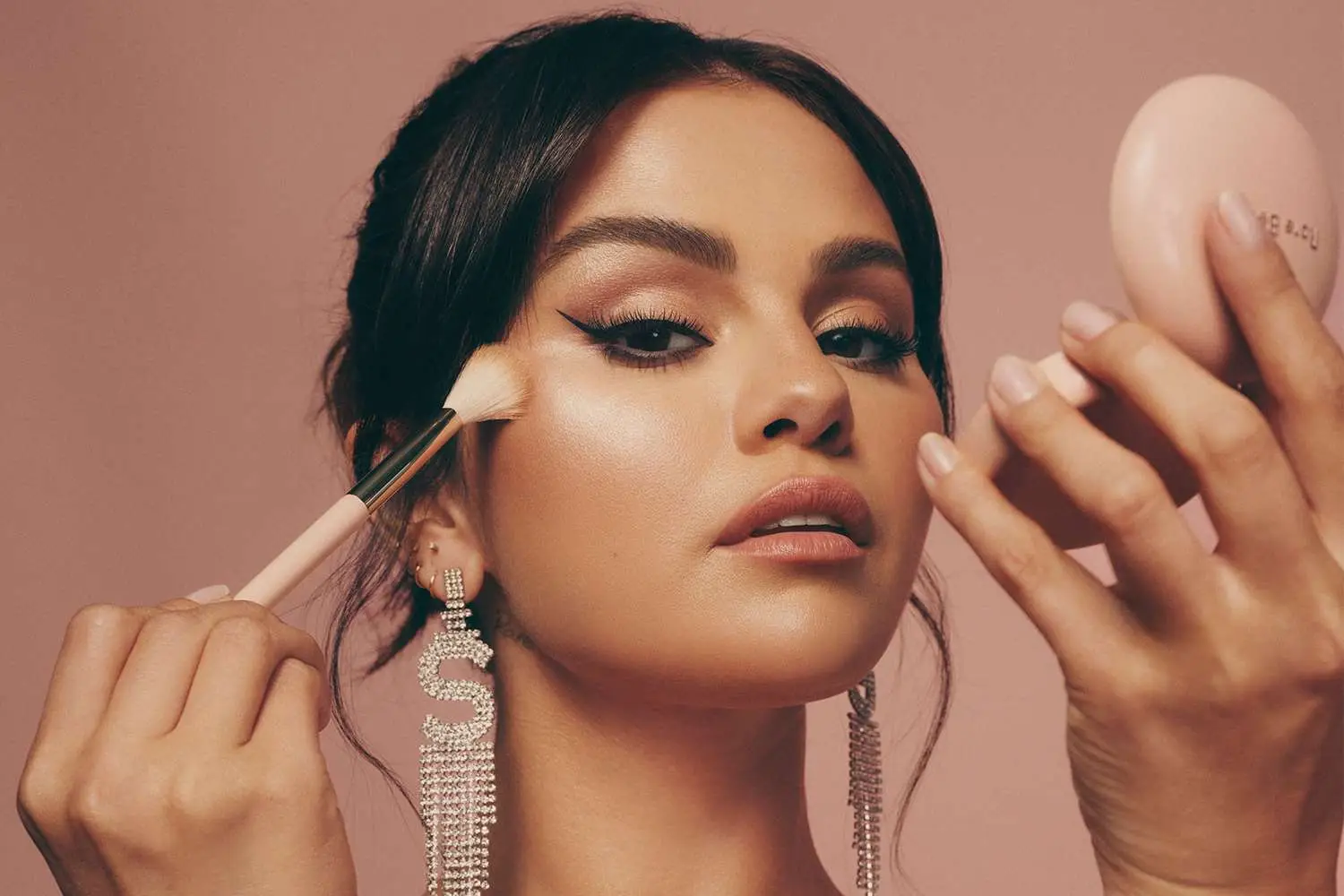 معرفی بهترین محصولات Rare Beauty